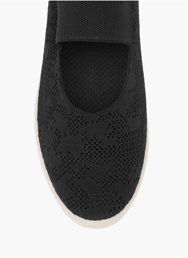 Le Confort Women Textured Flyknit Shoes with Elasticated Strap  - Image 4