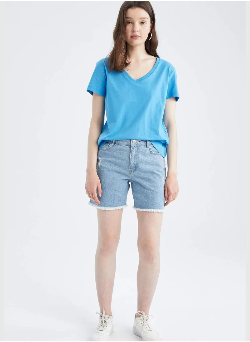 DeFacto Relaxed Fit V Neck T-Shirt