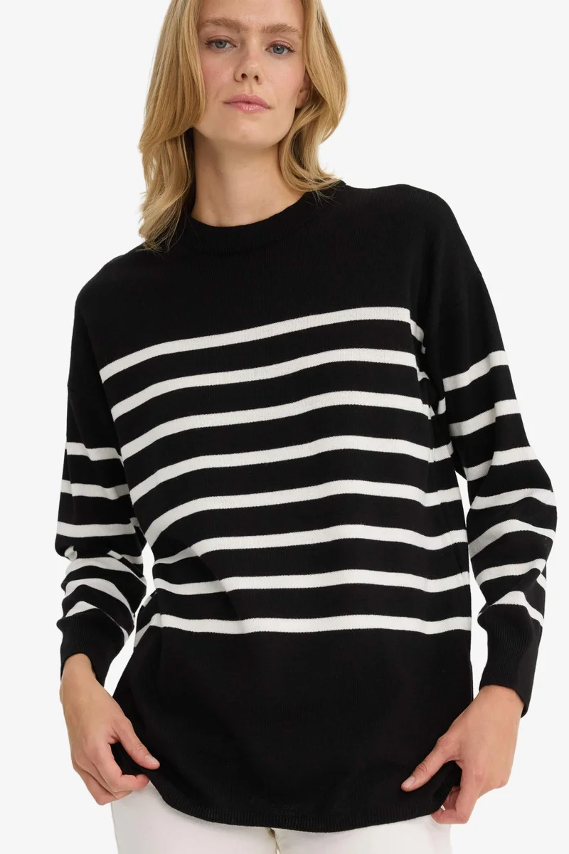 ديفاكتو Relax Fit Crew Neck Striped Knit Tunic