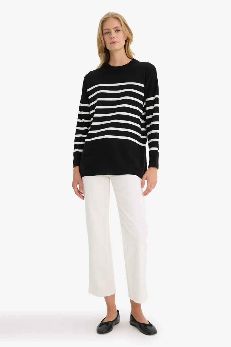 ديفاكتو Relax Fit Crew Neck Striped Knit Tunic
