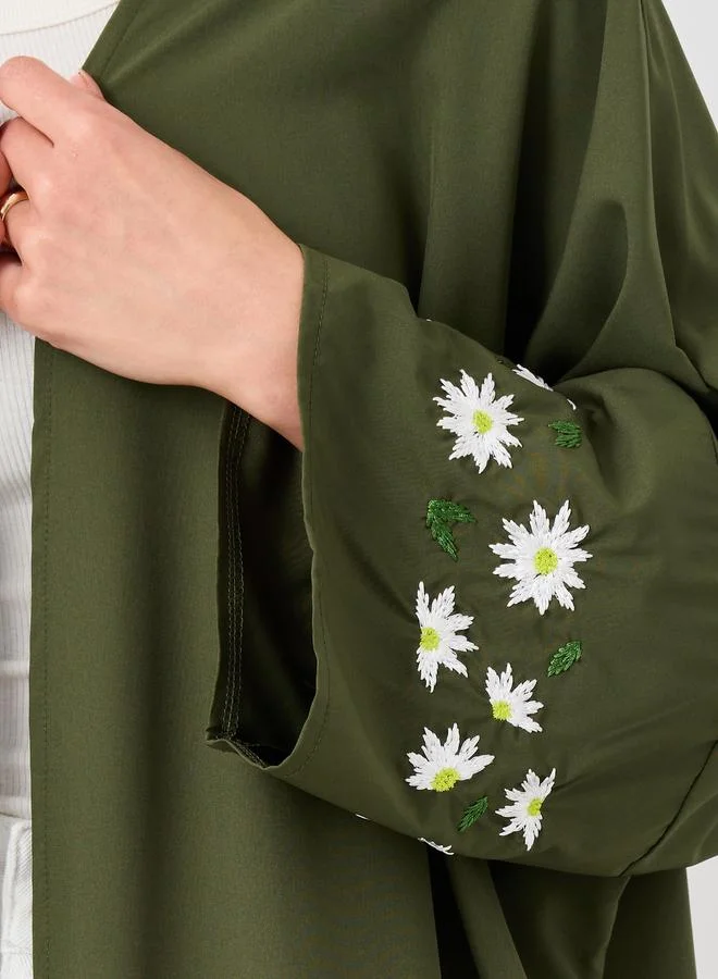 Styli Styli Embroidered Long Sleeve Detail Solid Kimono