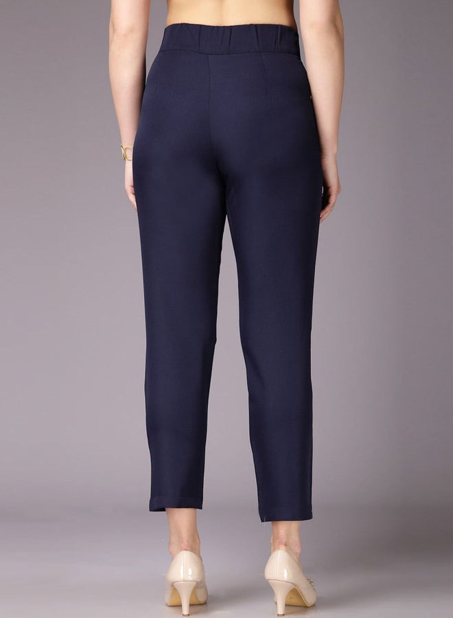 مرفوعة بنطلون نسائي أزرق كحلي بقصة ضيقة سادة - Image 5