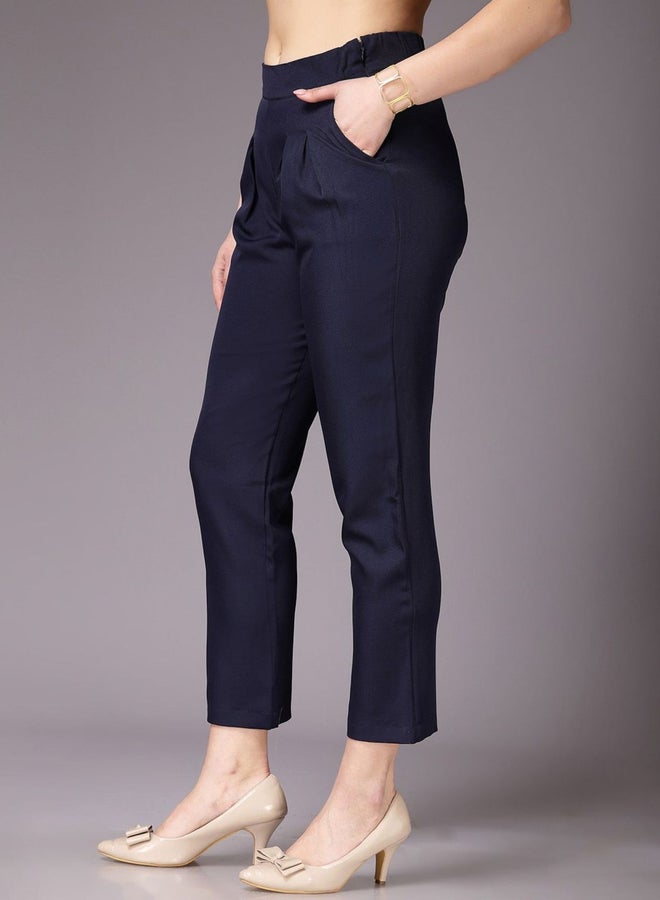 مرفوعة بنطلون نسائي أزرق كحلي بقصة ضيقة سادة - Image 3