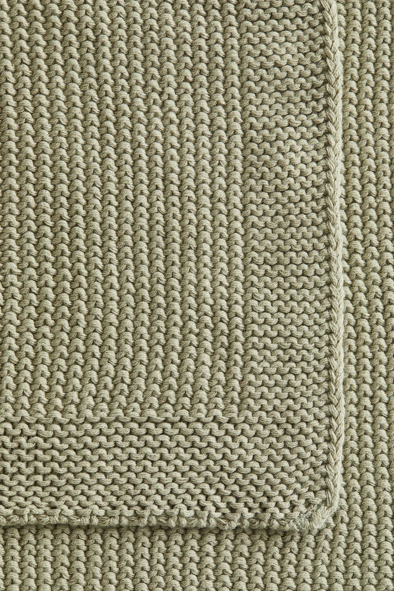 H&M Moss-Stitched Cotton Blanket
