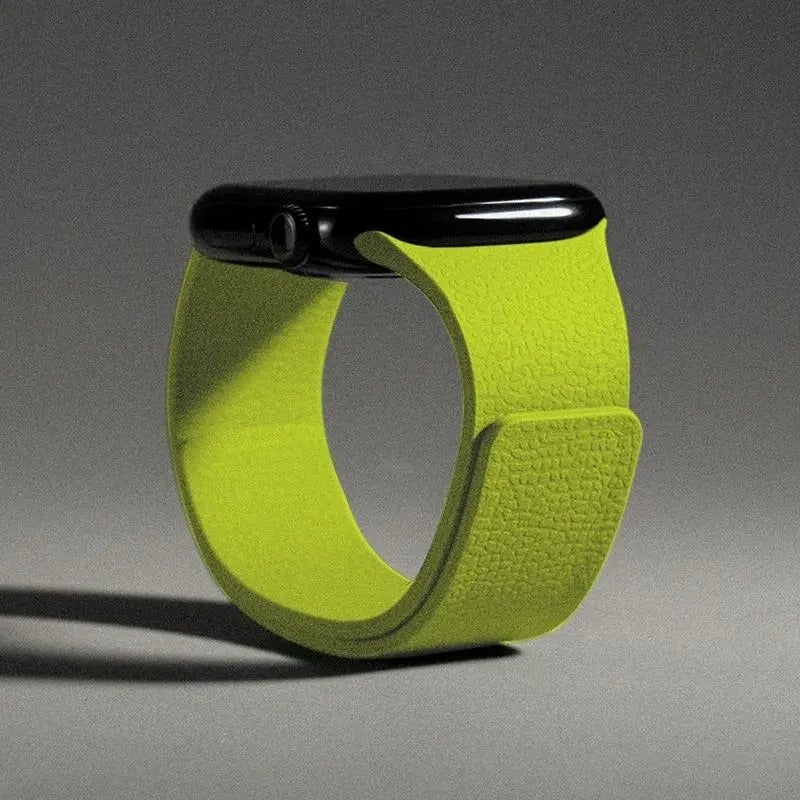 حزام مغناطيسي بتصميم سوار لساعة آبل (40–49مم)، متوافق مع سلسلة iWatch وUltra 2/3 - Image 1