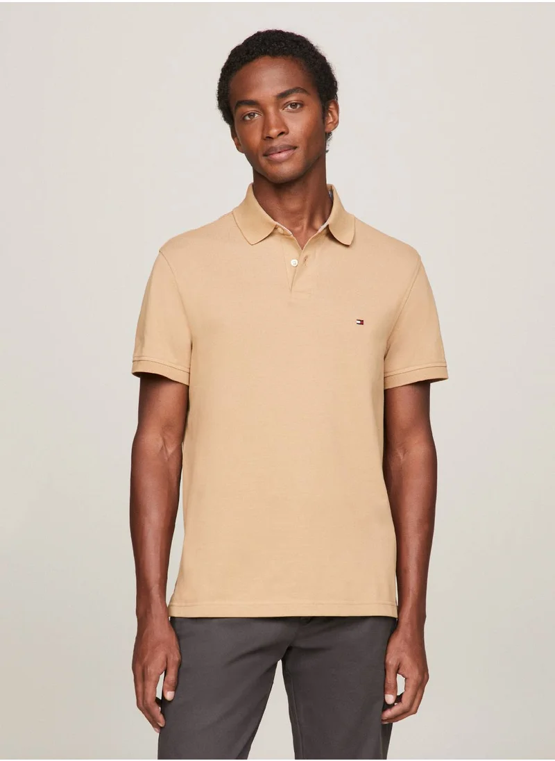 TOMMY HILFIGER Men's 1985 Collection Flag Embroidery Regular Polo -  Stretch organic cotton, Beige