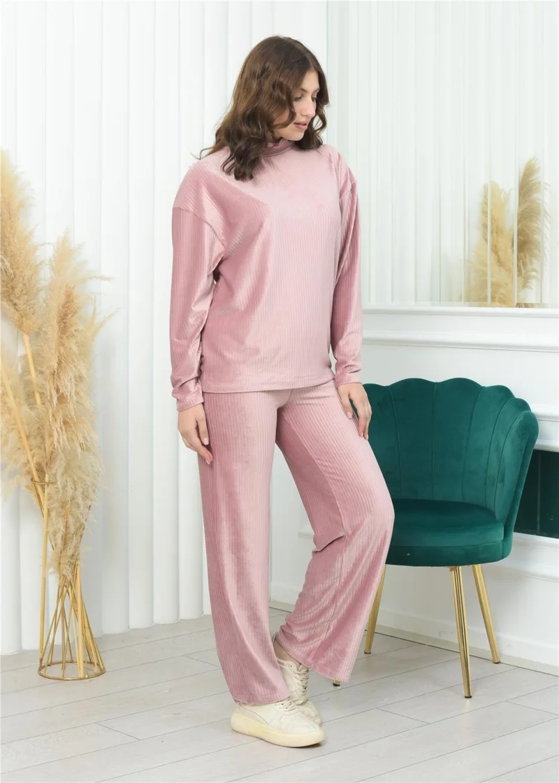 Nuseel Half Turtleneck Corduroy Suit Powder Color
