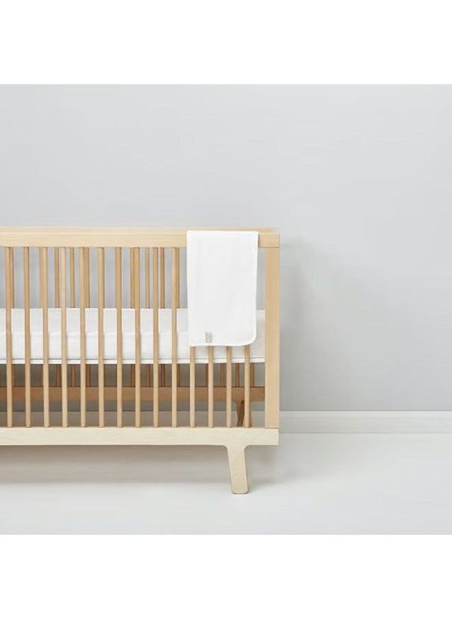The Little Green Sheep - ملاءة سرير أطفال من القطن العضوي لسرير الأطفال Stokke Sleepi وLeander من 0-5 سنوات - أبيض - Image 1