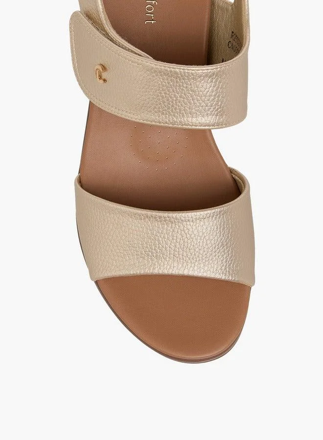 لو كونفورت صنادل بكعب عريض بإغلاق بخطاف وحلقة