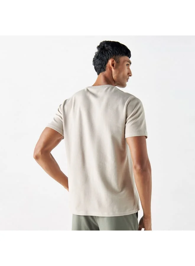 Iconic Iconic Textured T-shirt with Crew Neck and Short Sleeves