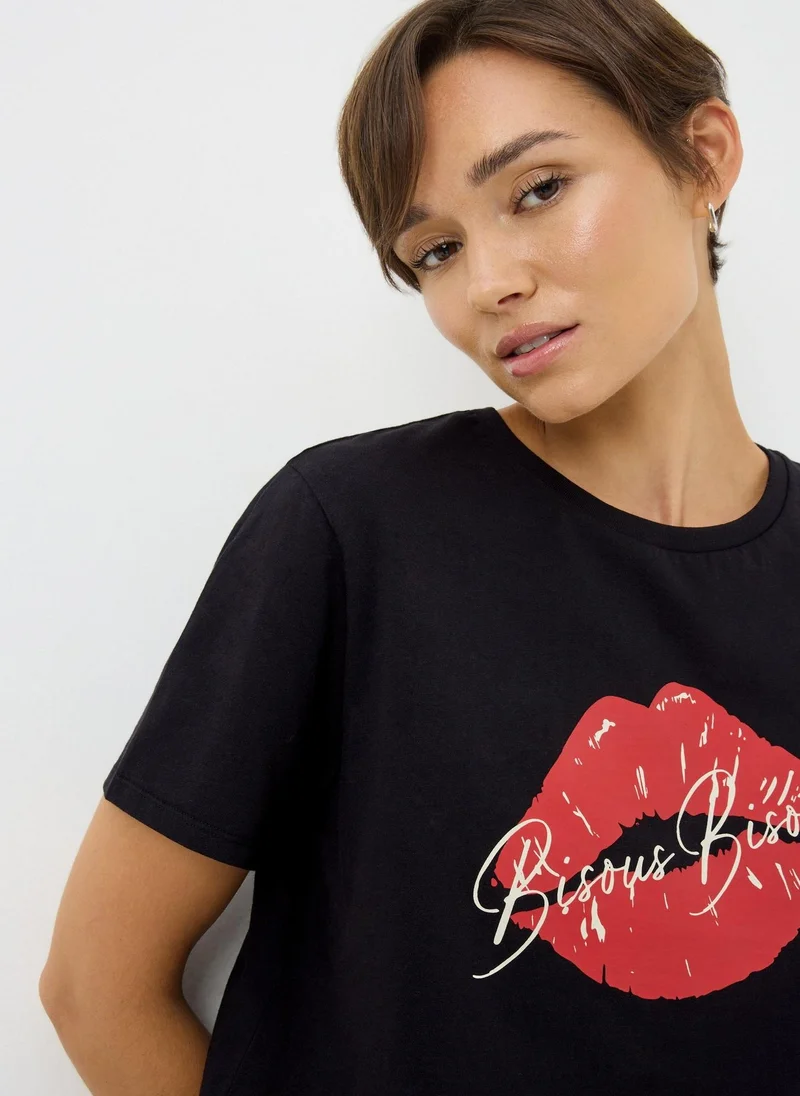 Matalan Black Lips Graphic T-Shirt