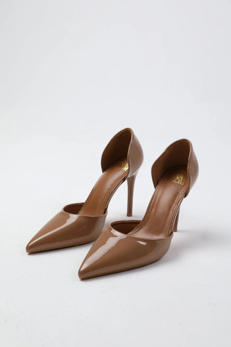 ويرز ذات فروم 'Aspen' Pointed Toe Stiletto High Heels