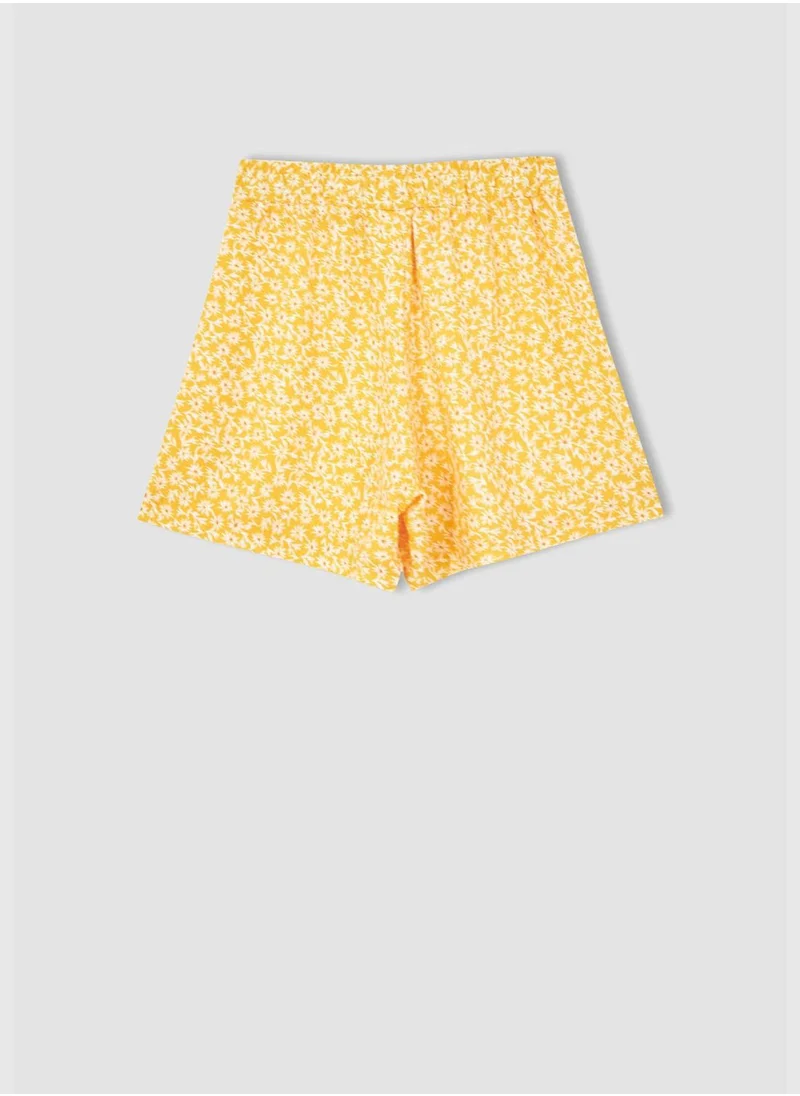 ديفاكتو Relax Fit Floral Patterned Shorts