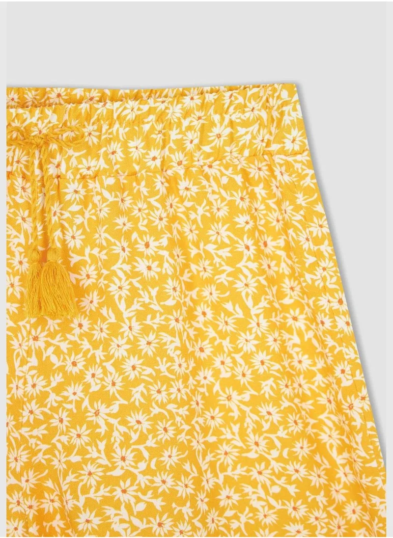 ديفاكتو Relax Fit Floral Patterned Shorts