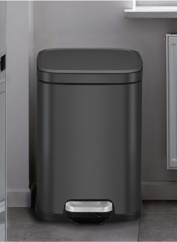 EKO STELLA SERIES | Brushed Stainless Steel Finish | Soft-Closing | Fingerprint-Resistant | Premium Pedal Trash Bin | Multiple Sizes ( 6 - 12 L) To Suit Different Places | 12 Liters | Black  - Image 5