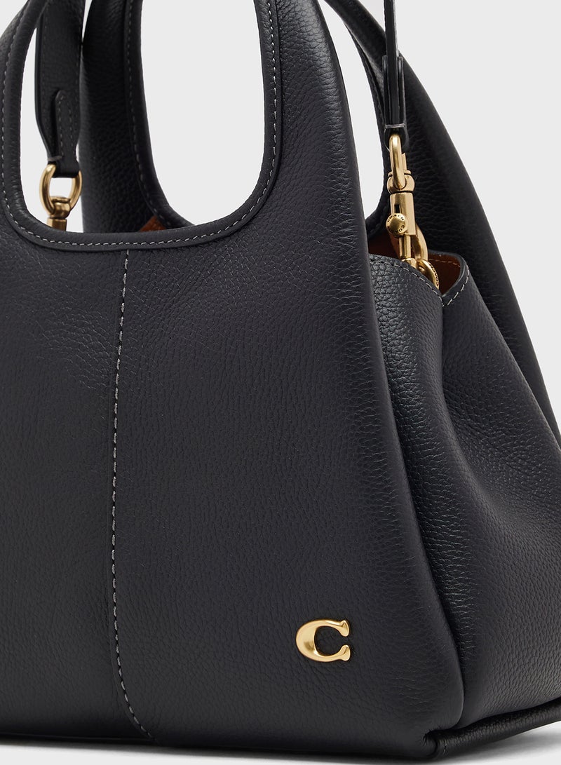 حقيبة كتف لانا  بجلد الحصى المصقول