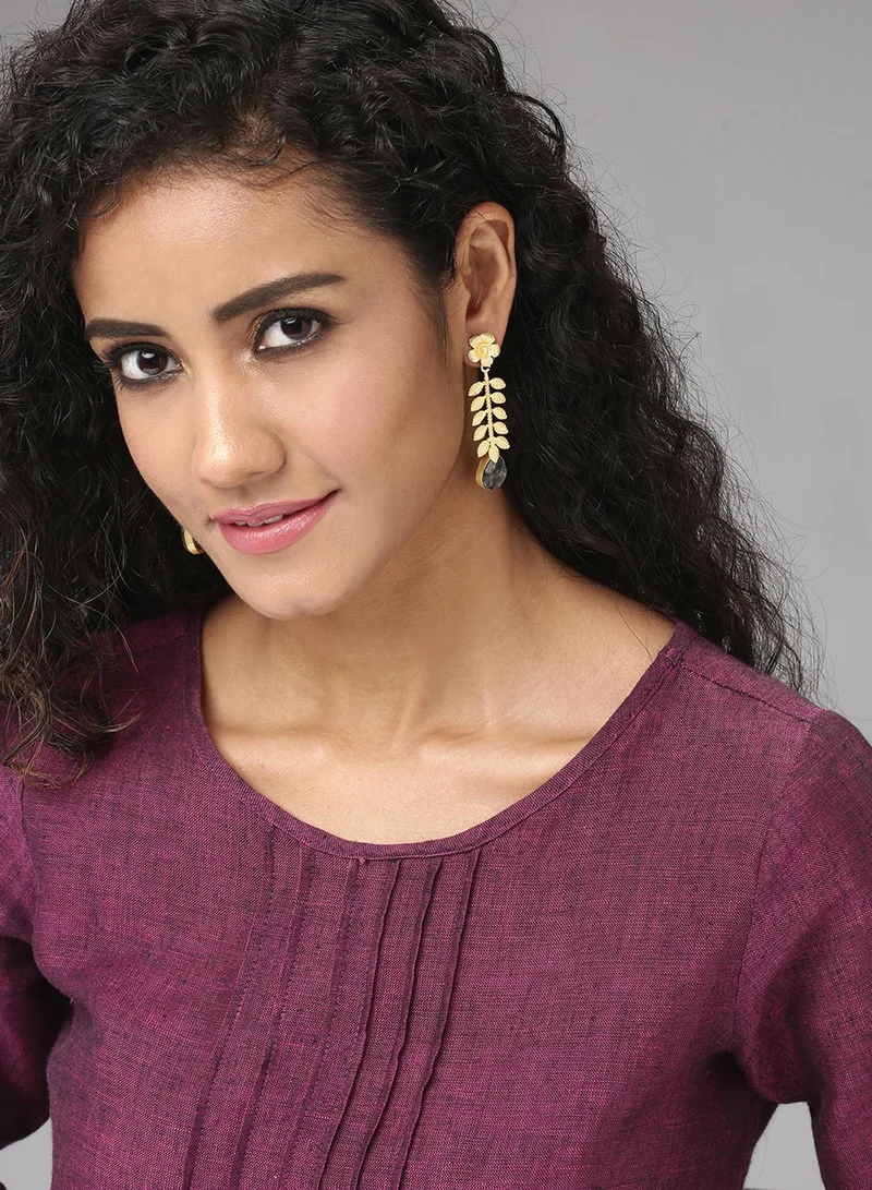 SOHI Black Floral Artificial Drop Earring Jewellery