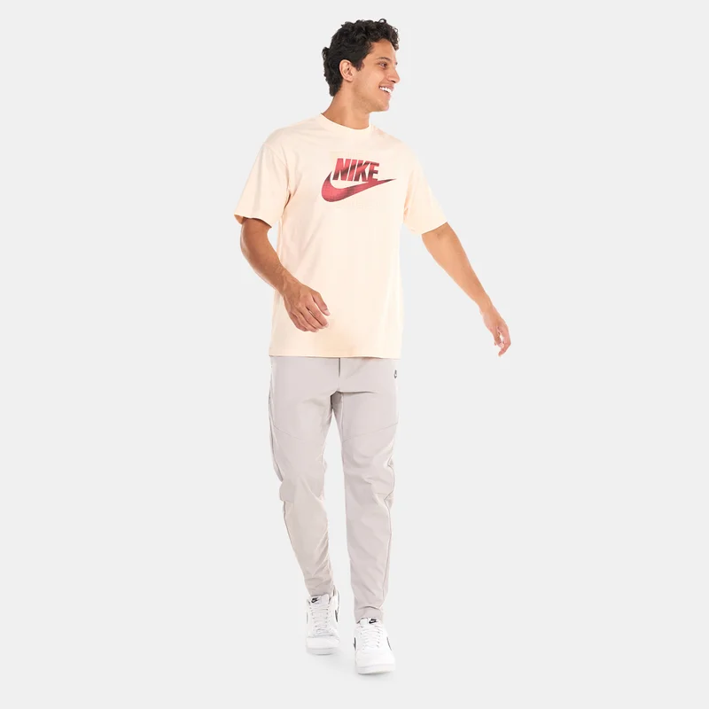 Nike Men's Sportswear Futura Graphic T-Shirt