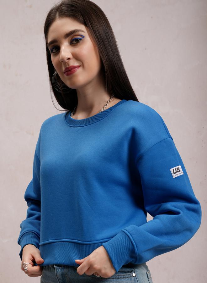 Tokyo Talkies Relaxed Fit Crop Sweatshirt with Patch Detail by Styli - Image 4