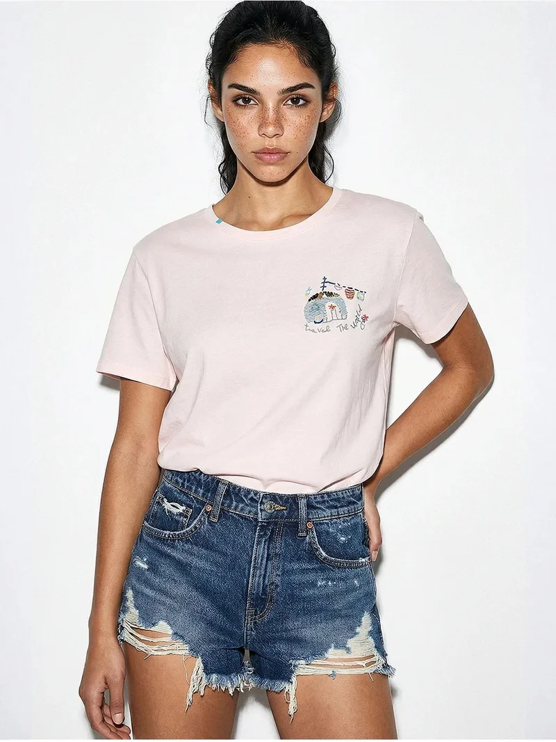 Bianco Lucci LUCCI Embroidered Crew Neck T-Shirt