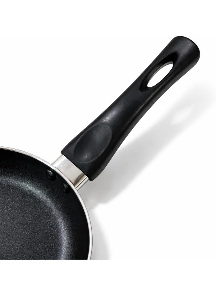Master Gold Non-stick frying pan with heat indicator and durable, high-quality coating | Compatible with gas, electric, and ceramic hobs. Features a practical and comfortable handle. Kitchen frying pan with a heat-distributing base. - Image 2