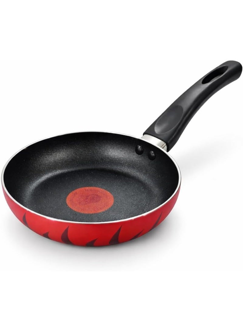 Master Gold Non-stick frying pan with heat indicator and durable, high-quality coating | Compatible with gas, electric, and ceramic hobs. Features a practical and comfortable handle. Kitchen frying pan with a heat-distributing base. - Image 4