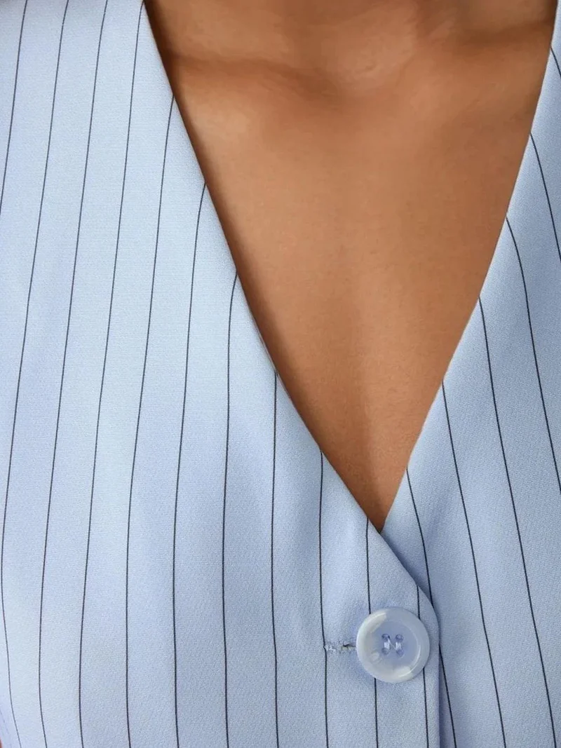 زوبعة صدرية قصيرة مخططة من مجموعة بيكا