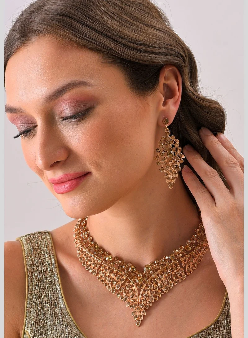 SOHI Gold Plated Designer Stone Necklace and Earring Set