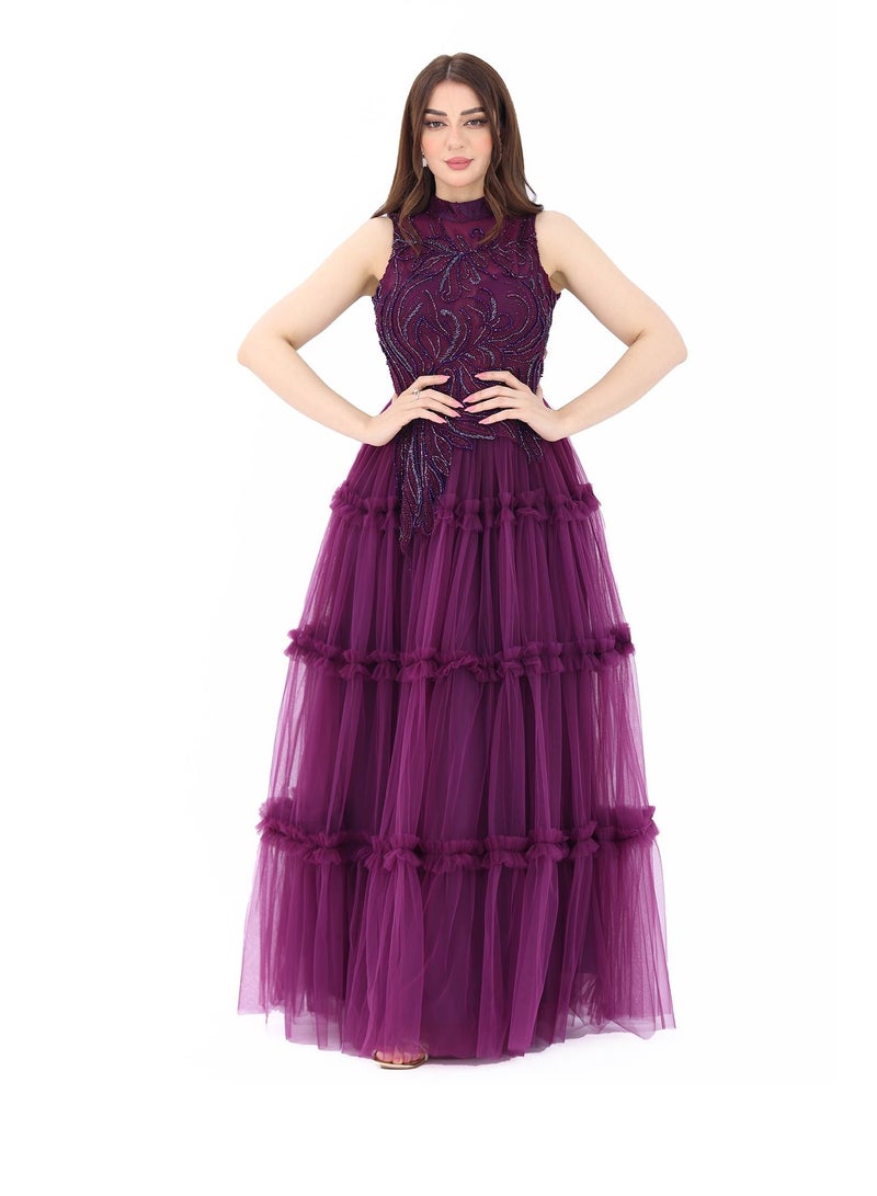 Modern Design A gorgeous evening dress featuring elegant details and a beautiful design. If you are looking for a dress that combines beauty, elegance, and exclusivity, then this dress is the perfect choice for you  - Image 2