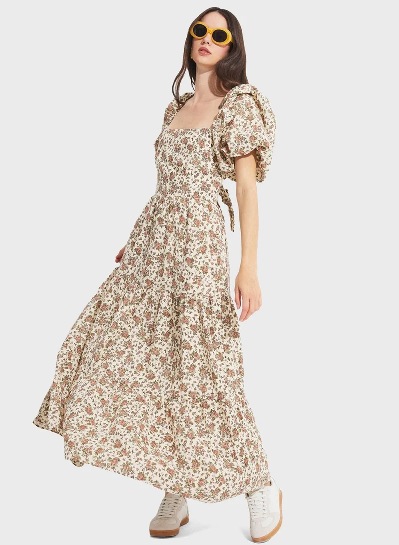 JUNE Floral Puff-Sleeve Dress
