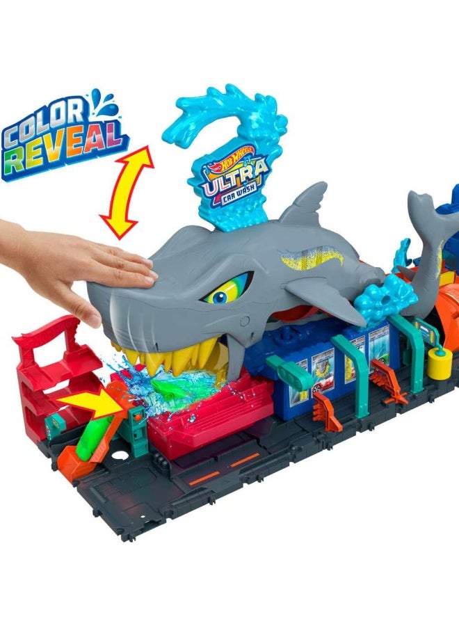 Hot Wheels Hot Wheels City Let's Race Ultra Shark Car Wash with Color Reveal Toy Car (1:64)  - Image 1
