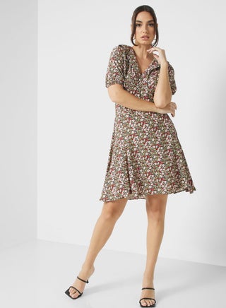 Printed V-Neck Dress - pzsku/Z6F6871981078166B71E5Z/45/_/1709817714/81276a93-2dd8-4a88-b372-7bb0f904c3d7