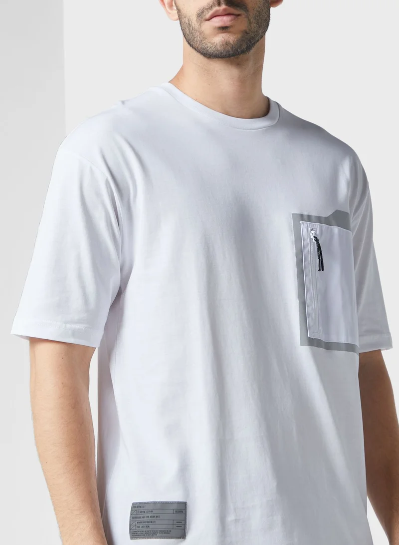 izzue Logo T-Shirt