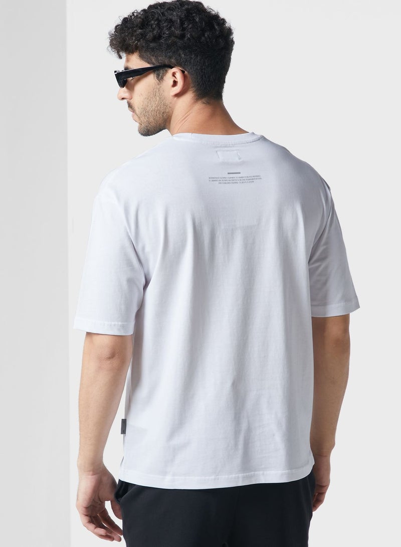 izzue Logo T-Shirt - Image 2