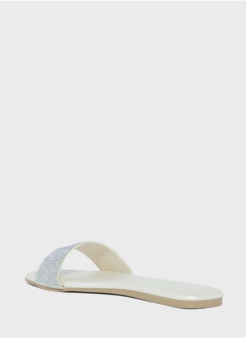 فينتشي One Strap Flat Sandals
