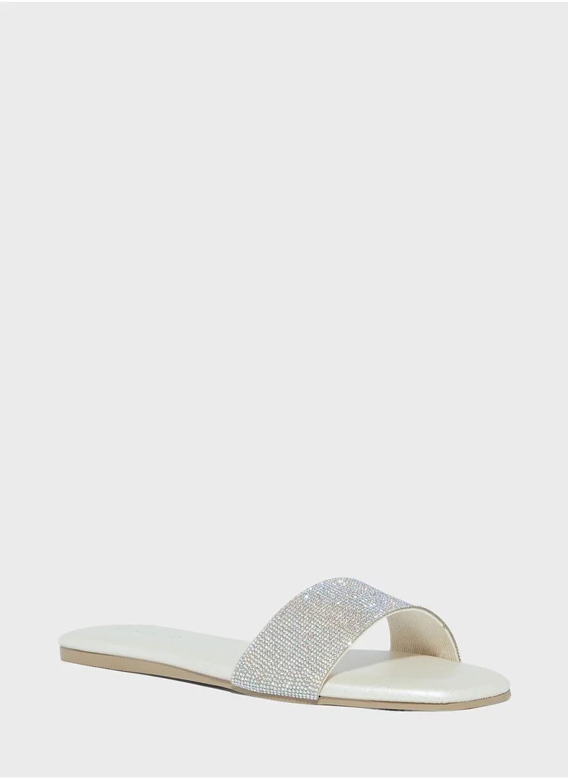فينتشي One Strap Flat Sandals