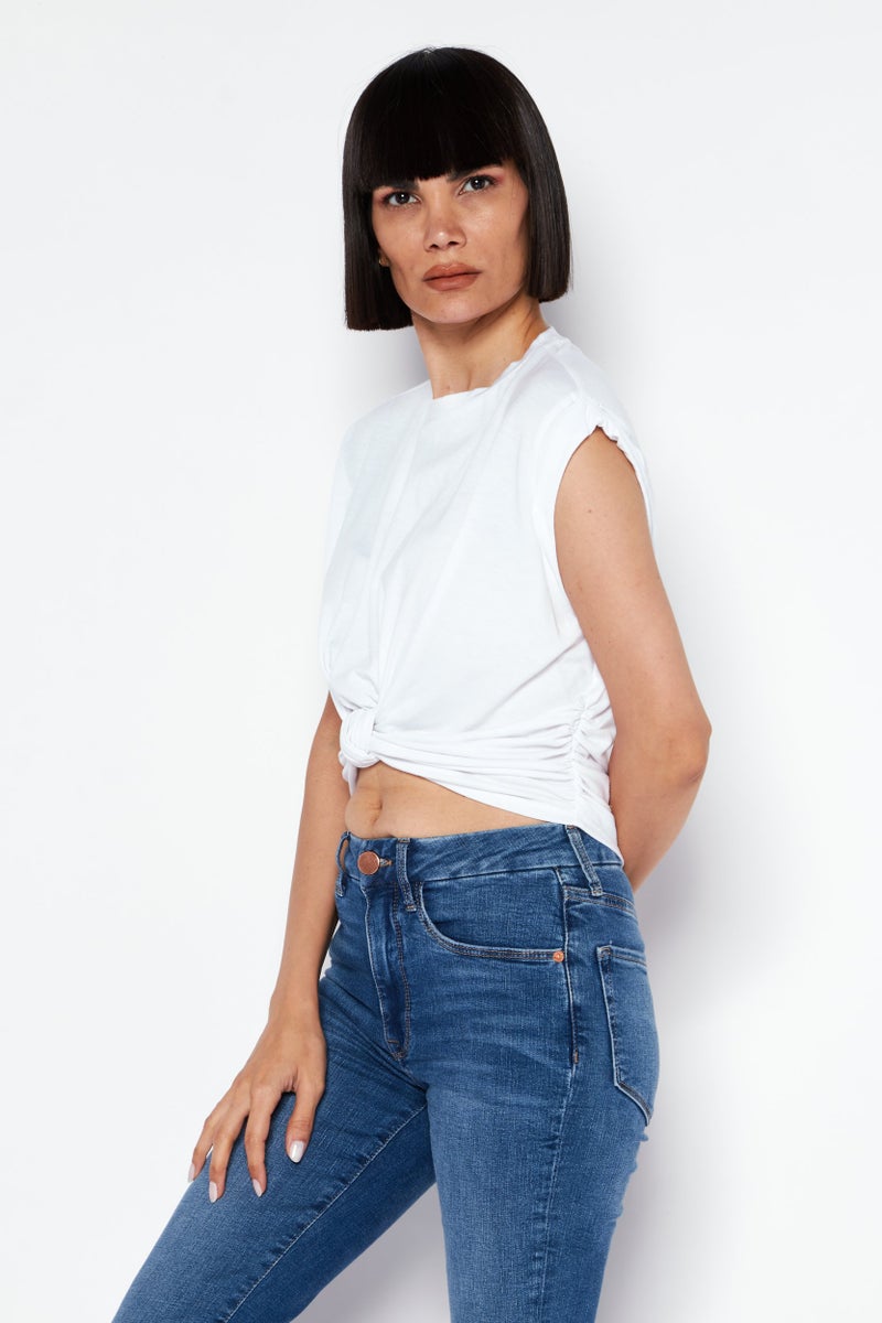 BCBGeneration Women Round Neck Sleeveless Solid Crop Top, White - Image 2