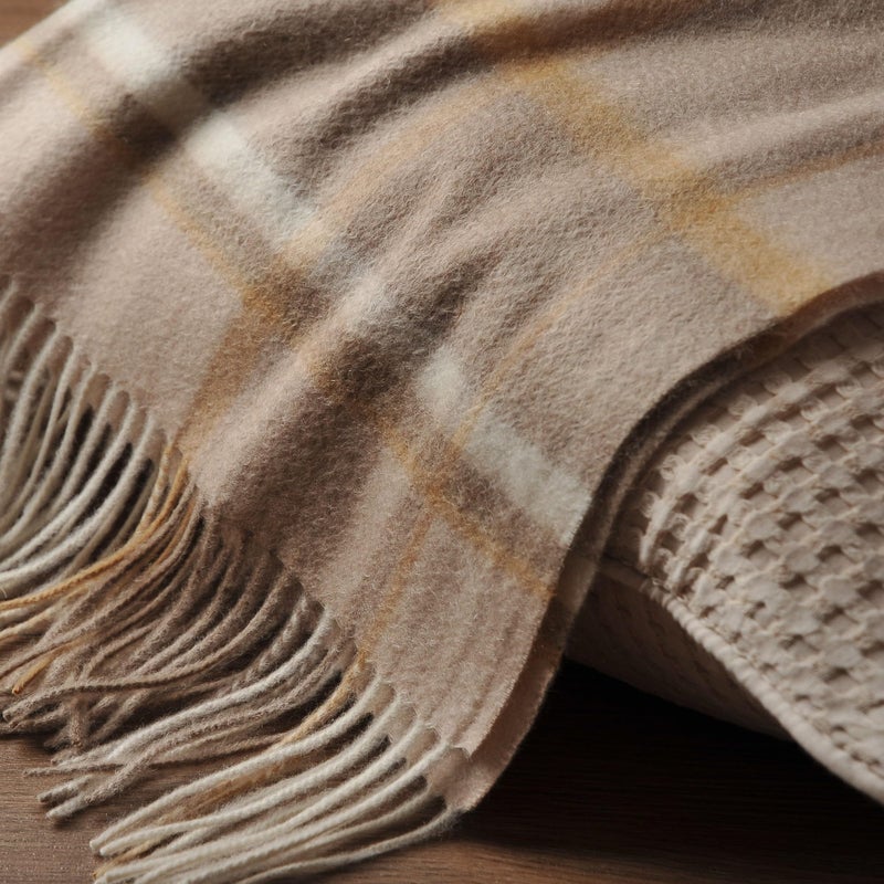 EP Mode 100% Pure Cashmere Throw Blanket for Sofa  Classic Design with Gift Box (Beige Border) - Image 4