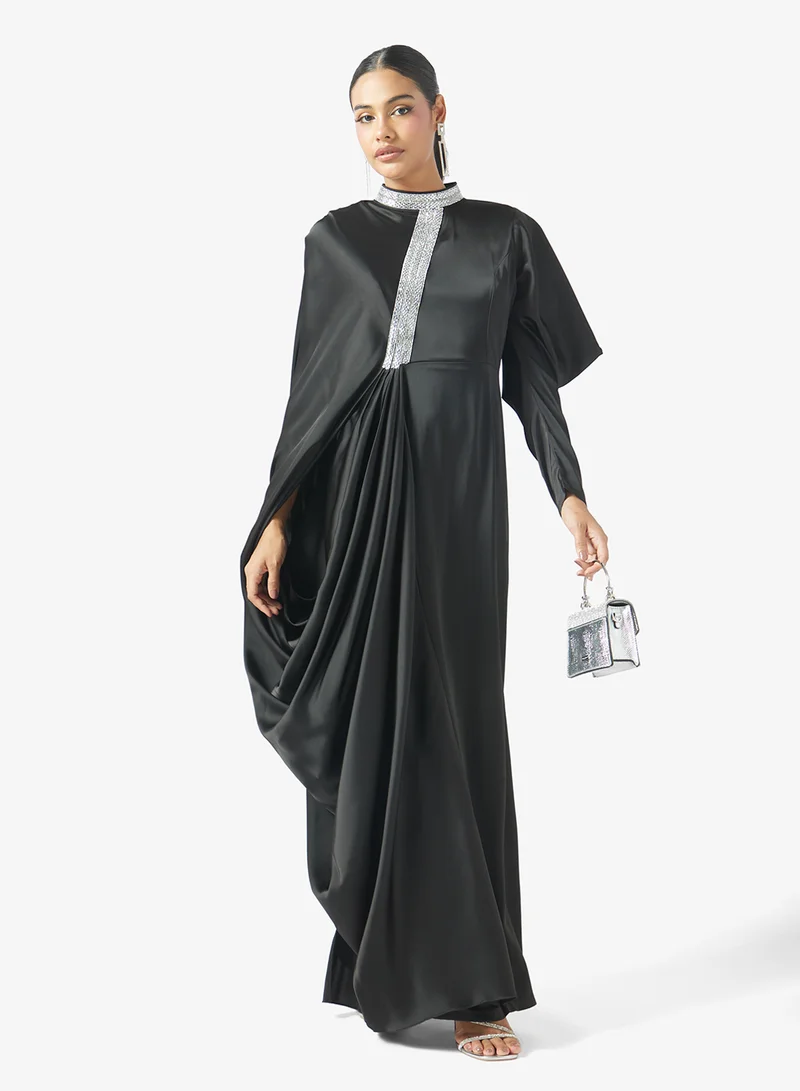 جولدن ابل Mock Neck  Maxi Dress
