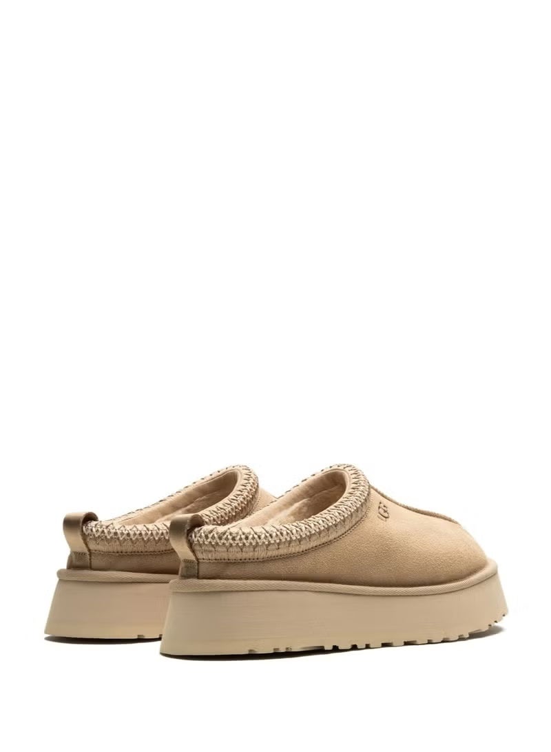 UGG Women’s Tasman Platform Clog – Sand Beige | Cozy Slip-On Platform Slippers - Image 3
