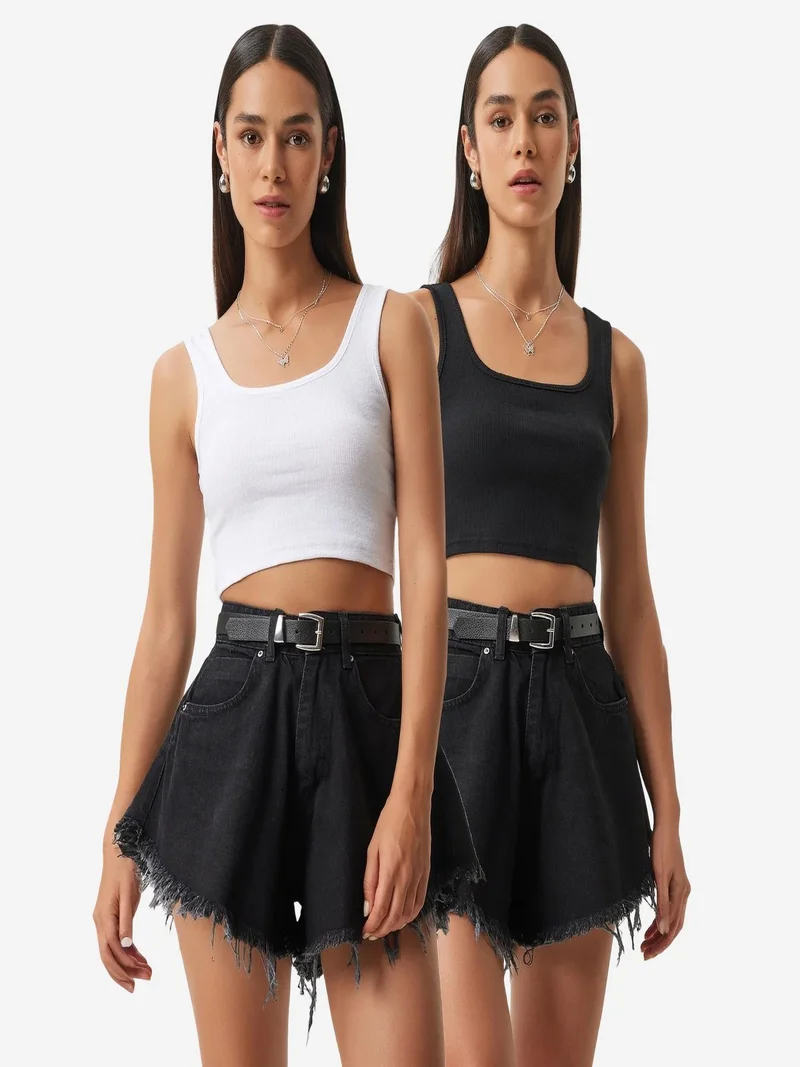 السعادة في إسطنبول ISTANBUL Slim Fit Ribbed Crop Blouse with Square Collar