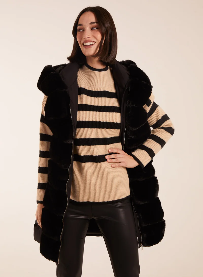 بلو فانيلا Faux Fur Detail Belted Gilet