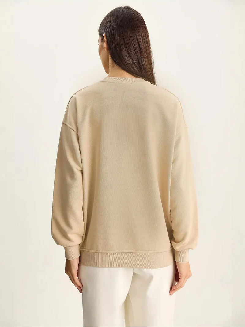 Bianco Lucci Floral Embellished Crew Neck Relaxed Fit Sweatshirt