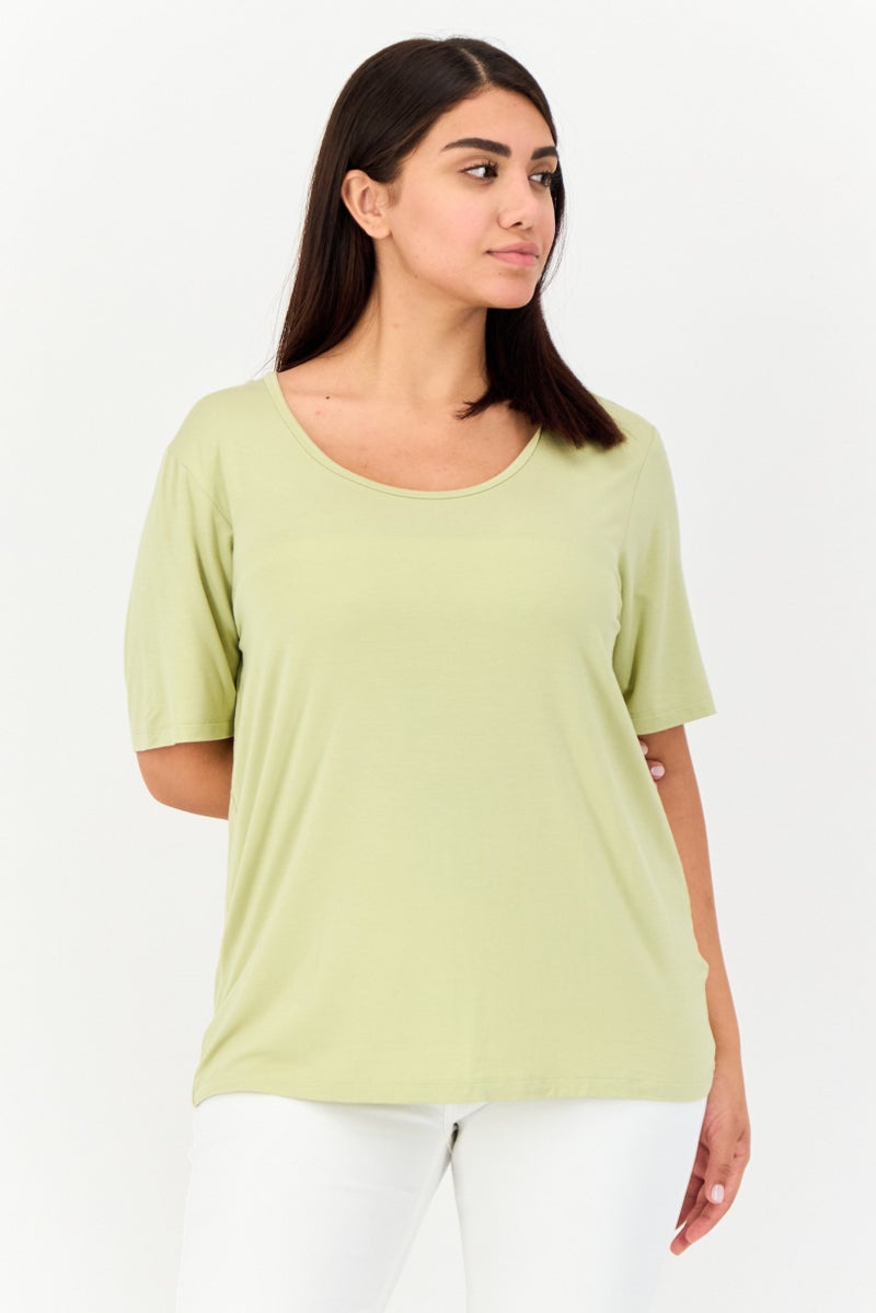 GIORDANO تي شيرت نسائي بقصة دائرية وأكمام قصيرة، أخضر فاتح - Image 1