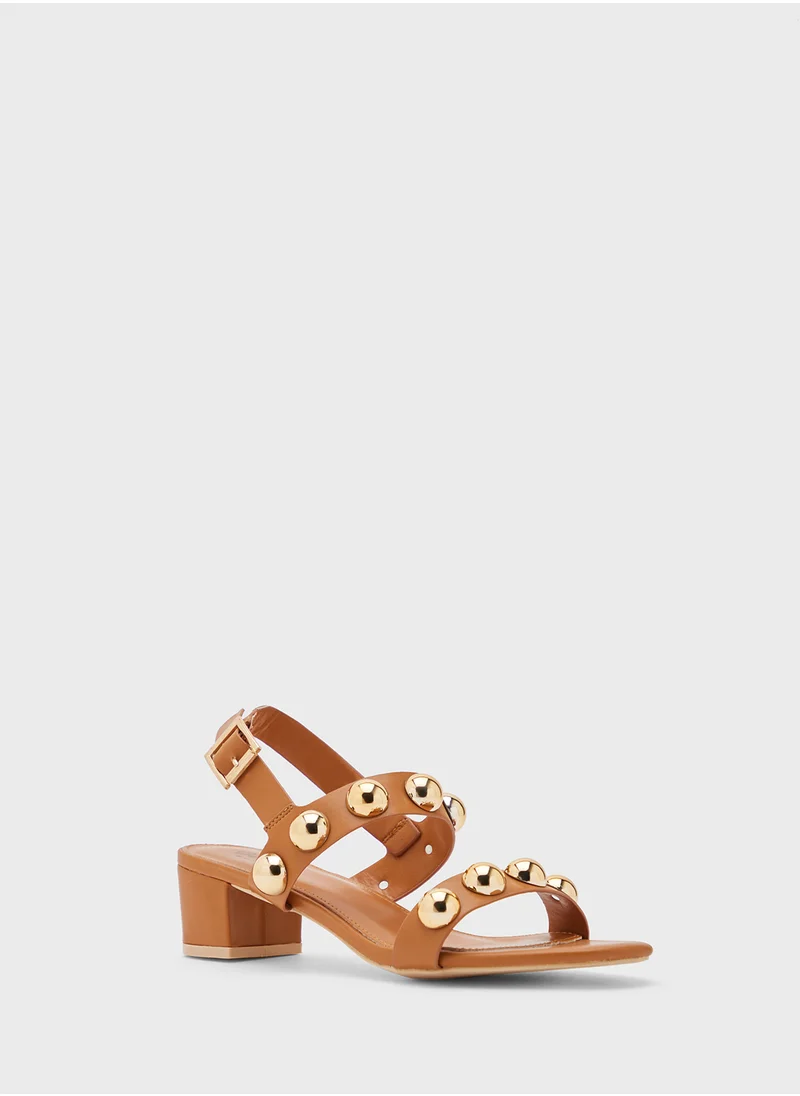 جينجر Block Heel Stud Detail Strappy Sandal