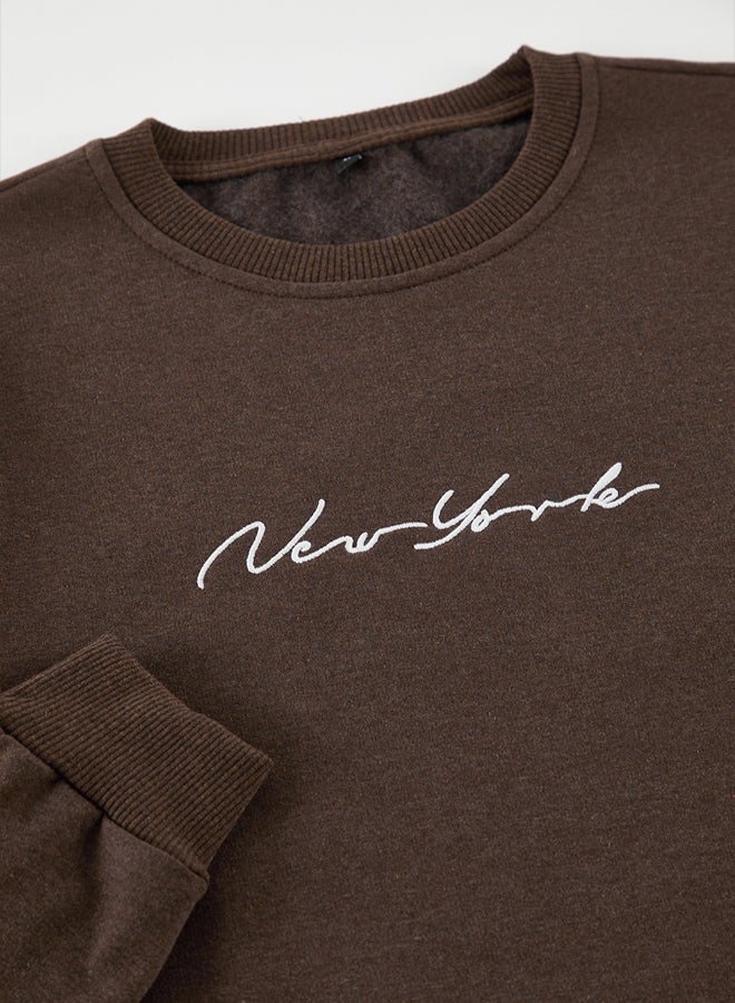 trendyol Brown 100% Cotton Regular Cut City Embroidered Crew Neck Sweatshirt - Image 3