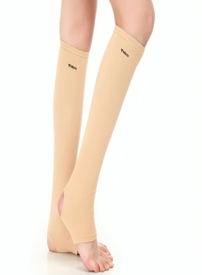 مايكرو جوارب ضغط طبية من MICRO MEDITEX (أسفل الركبة) | جوارب لتحسين الدورة الدموية، الدوالي، تورم وآلام الساقين، تسكين الألم، الوذمة، التهاب الساقين، يمكن استخدامها من قبل الرجال والنساء (مقاس XXL) - Image 1