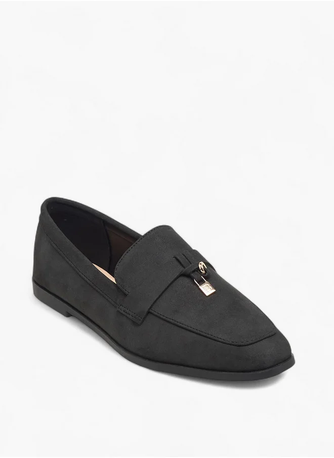 فلورا بيلا من شو إكسبرس Women's Solid Slip-On Loafers with Metal Accent