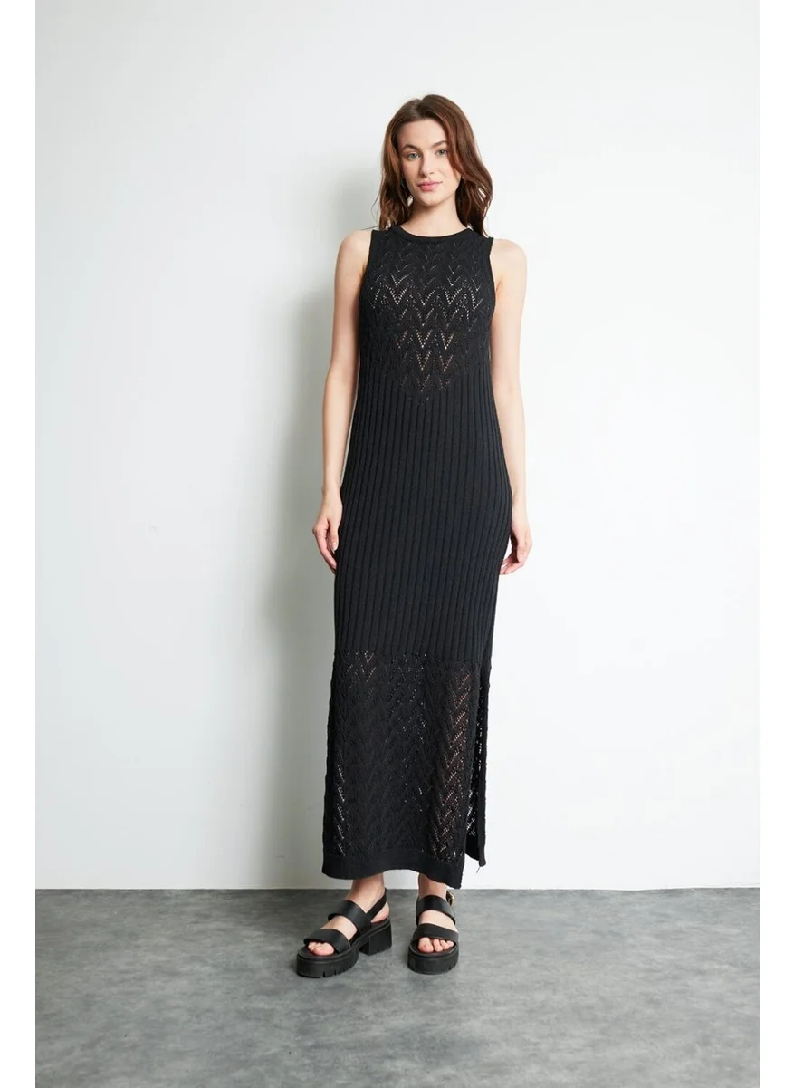 الكسندر جاردي Straped Slit Openwork Long Knit Dress A92533-S