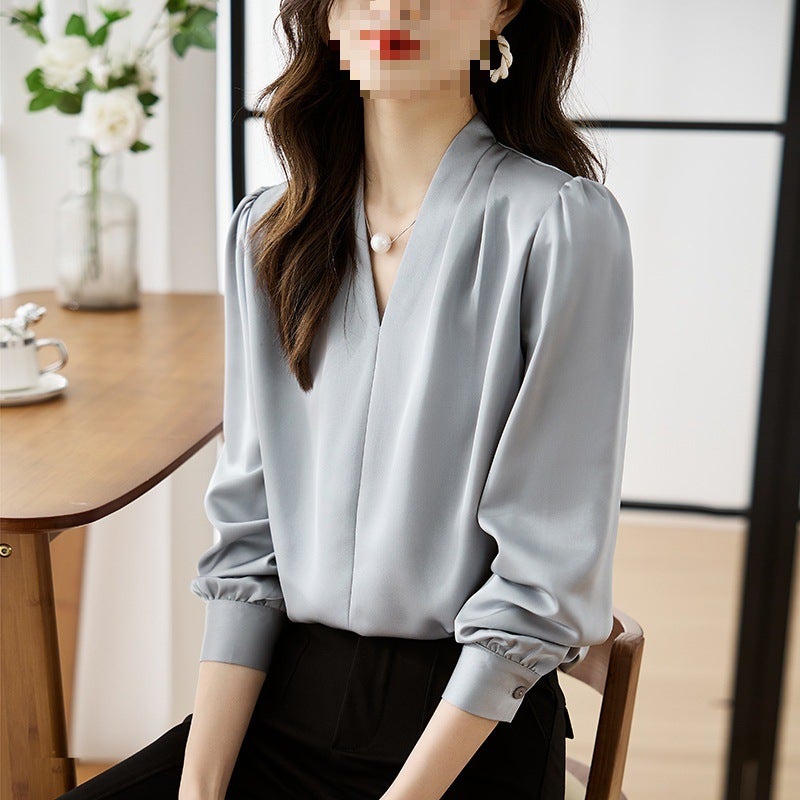 Real S Of A Simple Autumn Blouse For Women, Featuring A V-Neck, Mature Style, Suitable For Commuting, Made Of Satin Chiffon - Image 3